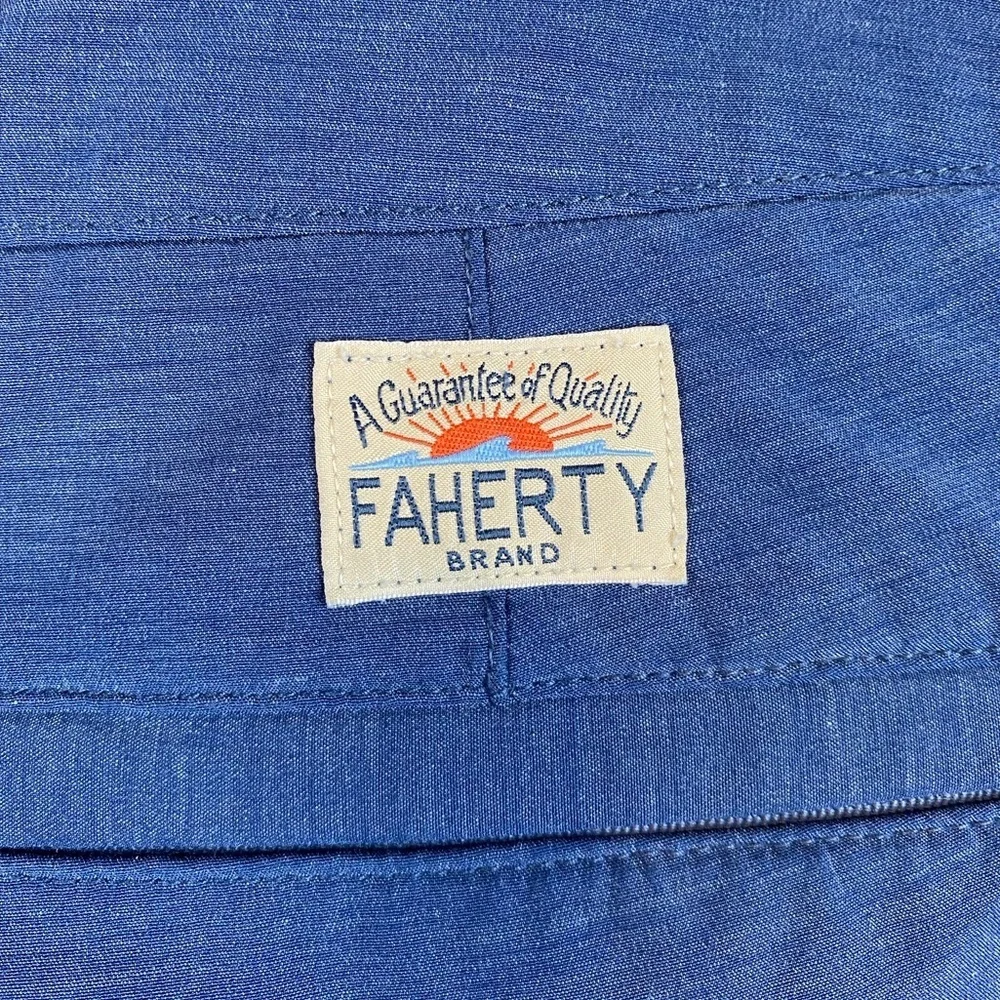 Faherty All Day Shorts 5” in Navy Blue Size 38.